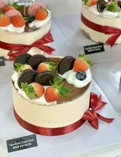 BÁNH KEM TIRAMISU CACAO - 330.000 ₫ tại Tiệm Bánh Oanh Oanh - Bánh Kem & Bông Lan Trứng Muối - Sư Vạn Hạnh (Nối Dài)