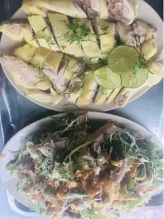 Hình ảnh Gà nửa con - Cơm cho 2 người