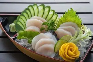 Hình ảnh sashimi sò điệp