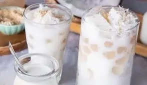 Hình ảnh Sữa chua đánh đá