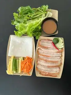 Hình ảnh Bánh tráng cuốn thịt heo