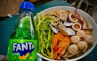 Combo Bún Thái Hải Sản Thập Cẩm + Fanta soda kem - 75.000 ₫ tại Bún Thái Robee - Lẩu Hải Sản Chua Cay, Trái Cây Tươi Cắt Sẵn & Nước Ép Nguyên Chất - Quốc Lộ 13