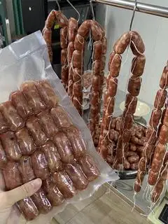Hình ảnh Lạp xưởng đóng gói