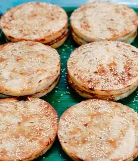 Hình ảnh Bánh khoai mì dừa non nướng