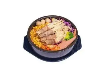 Hình ảnh Mỳ lẩu Thái cuộn nấm