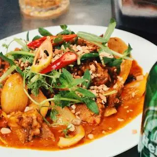Hình ảnh Vú dê xào sa tế