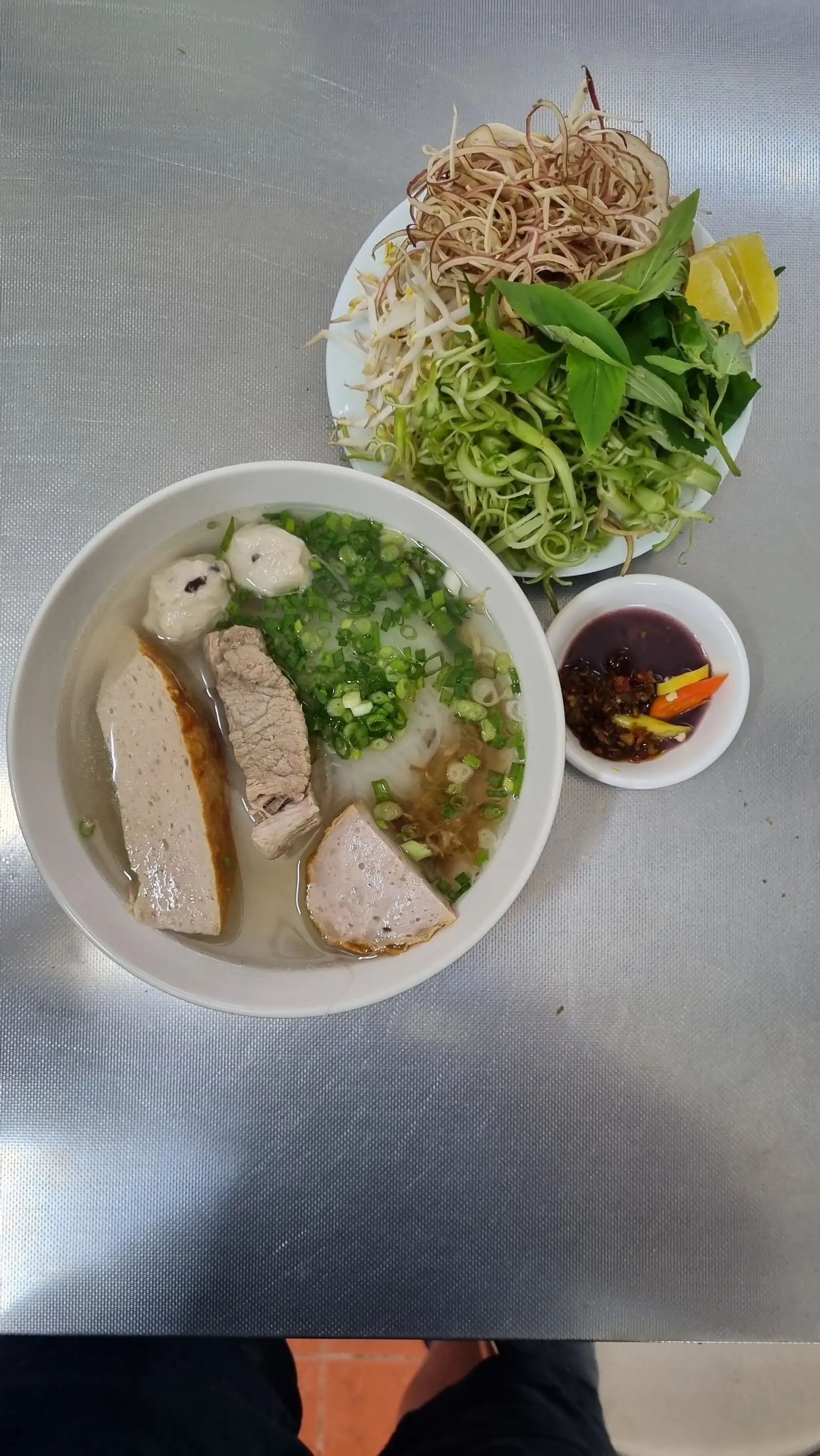 hủ tiếu mọc  - 58.000 ₫ tại Quán Thanh Nhàn - Hủ Tiếu Bò Kho & Bún Mộc - Chung Cư Nguyễn Thiện Thuật