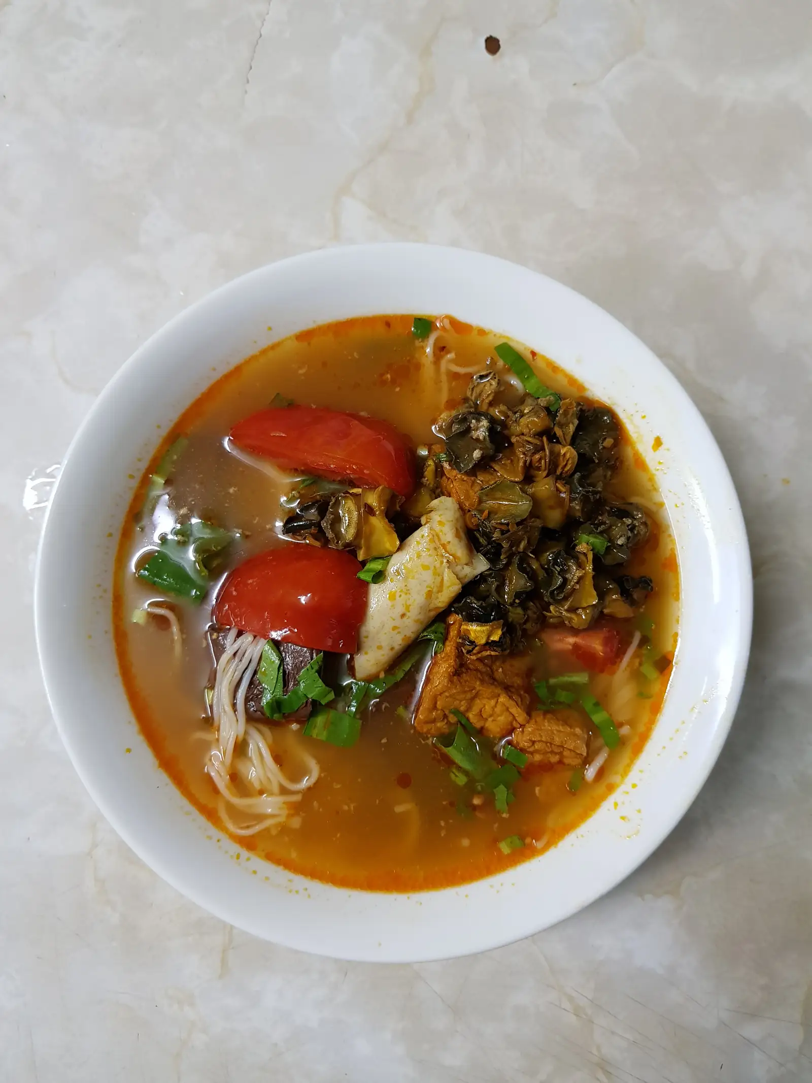 Bún Riêu Chả, Ốc - 50.000 ₫ tại Bún Riêu & Canh Bún - 75 Nguyễn Công Trứ