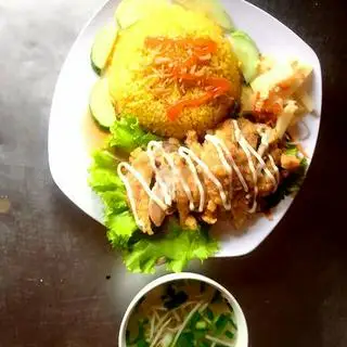 Hình ảnh Cơm rang gà sốt me