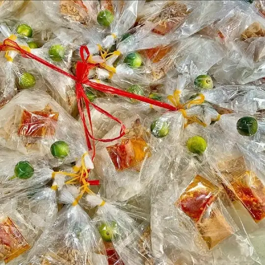 Hình ảnh combo bánh tráng vò muối tắc 10bich 
