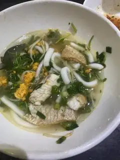 Hình ảnh Mì trộn gà xé