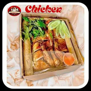 Hình ảnh Gà Nướng Nguyên Con + 2 Cơm Lam Nướng Cốt Dừa