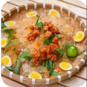 Hình ảnh bánh tráng trộn thịt bằm khô gà trứng cút