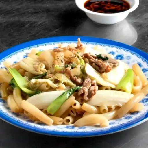 Nui xào bò - 45.000 ₫ tại Cơm Gà Xối Mỡ 491 - Nguyễn Đình Chiểu