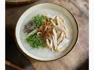 Cháo thêm - 15.000 ₫ tại Thuỷ 24 - Miến, Cháo & Gỏi Gà Ta - Đặng Chất