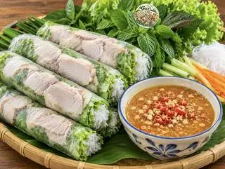 Hình ảnh Gỏi cuốn thịt luộc 5 cái chấm mắm nêm
