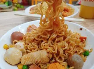 Hình ảnh mì trộn cá viên đặc biệt 