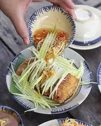 Hình ảnh Cơm niêu cá diêu hồng chiên mắm xoài + 1 nước tự chọn