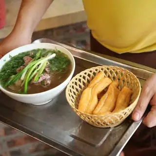 quẩy giòn - 15.000 ₫ tại Phở Gà, Bún & Miến Quán Dung - Quang Trung