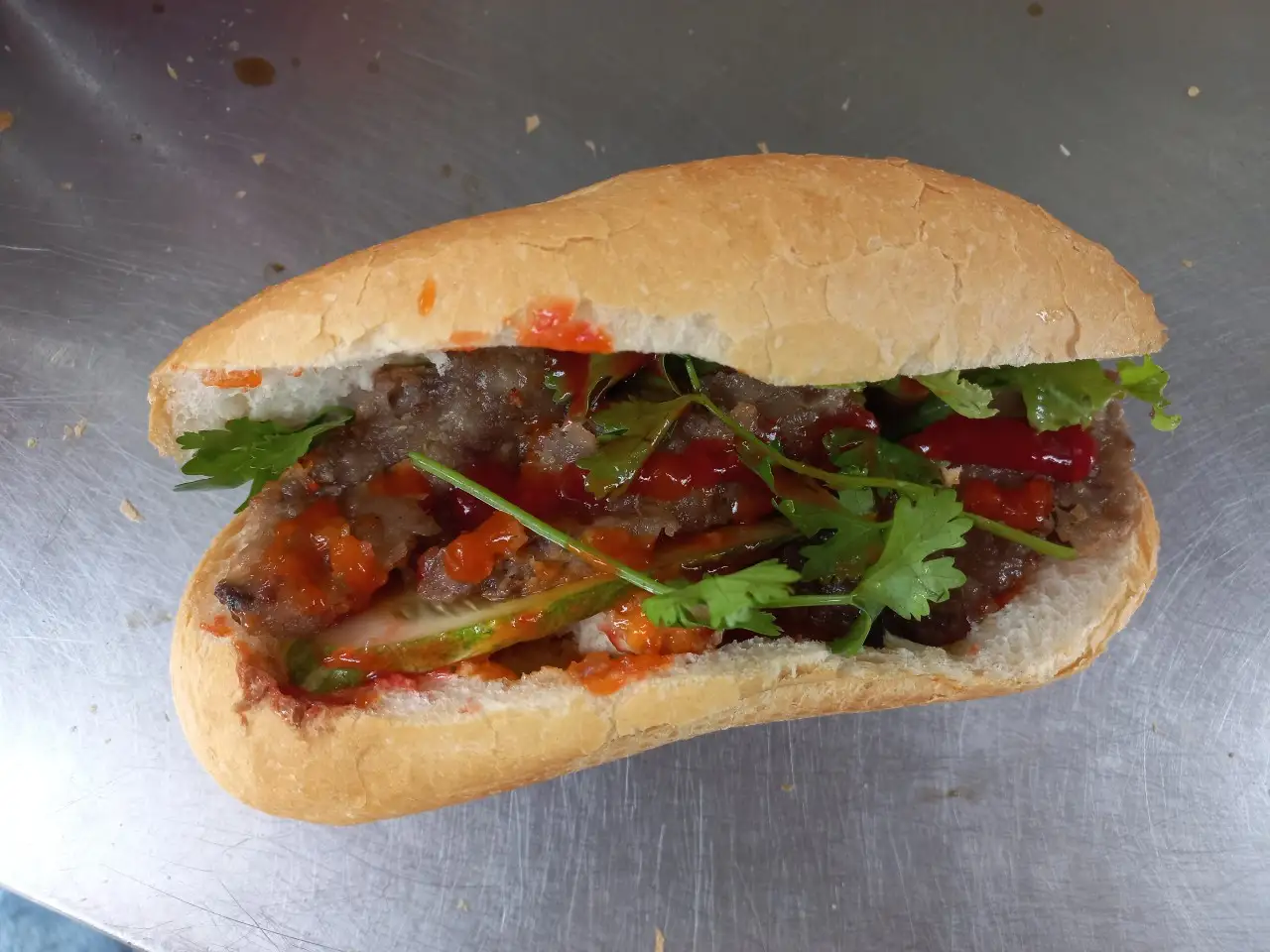 Hình ảnh Bánh mì bò bít tết