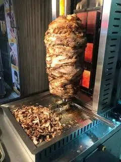 Hình ảnh bánh mì kebab + sữa
