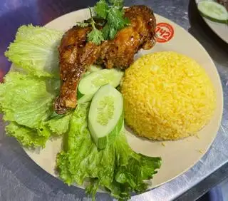 Hình ảnh Cơm Gà Sốt Tiêu