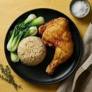 Cơm Gà Đùi Góc Tư Sốt Mayonnaise - 82.000 ₫ tại Cơm Gà Xối Mỡ 198 - Út Tịch