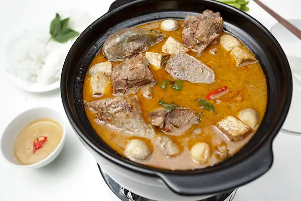 Lẩu Vịt nấu chao - 170.000 ₫ tại Quán Việt Thái - Bún Bò Cay Bạc Liêu & Lẩu Vịt Nấu Chao - Điện Biên Phủ