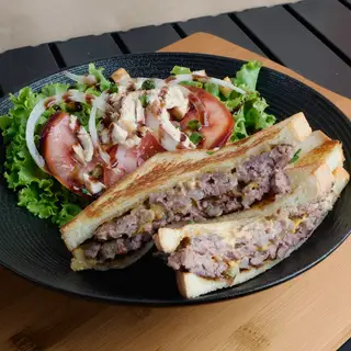 Hình ảnh Combo sandwich double bò phô mai - salad