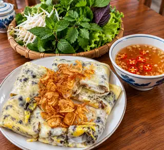 Hình ảnh Bánh Cuốn Nóng Trứng đánh tan nhân mộc nhĩ thịt băm