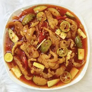 Hình ảnh Chân gà sốt thái mix cóc xoài