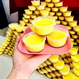 Bánh Flan - 20.000 ₫ tại Chè Chị Út - Pasteur