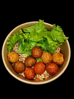 Hình ảnh Mì trộn cá viên
