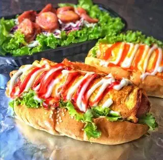 Hotdog hamada Chesse - 42.000 ₫ tại Hamada - Bánh Mì Hotdog, Salad & Xúc Xích - 95 Lý Nam Đế