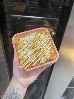 Hình ảnh Bánh bông lan trứng muối bé