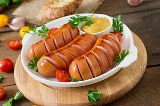 xúc xích - 12.000 ₫ tại Ăn Vặt Nhà Khoai - Nguyễn Đình Chiểu