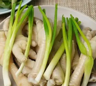 8 Chân Gà Hấp Hành  - 139.000 ₫ tại Gà Hấp Hành & Gà Ủ Muối Bếp Nhà Kem - Thống Nhất
