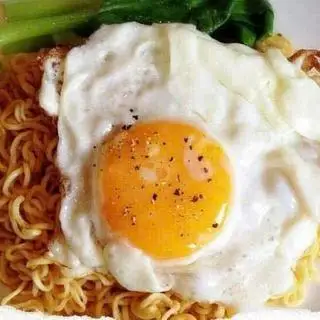 nui xào 2 trứng tóp mỡ - 45.000 ₫ tại Bột Chiên Tóp Mỡ, Mì Xào & Ăn Vặt - Đường Số 1