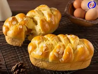 Bánh mì hoa cúc - 35.000 ₫ tại Tiệm Bánh Sugar Cake - Bánh Kem & Bánh Ngọt - Bà Hạt