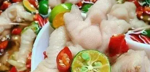Hình ảnh Chân Gà Sả Ớt - Lê Đức Thọ