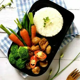 Cơm đậu khuôn bi kho nấm rơm - braised tofu with mushrooms - 40.000 ₫ tại An - Món Chay Healthy Box - Vạn Kiếp