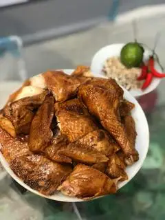 Hình ảnh Gà Hun khói 1/2 con