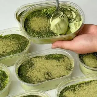 Hình ảnh Bánh Mousse Matcha Sữa Chua