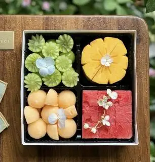 Hình ảnh GB1: Set trái cây 4 ngăn - 4 Grid fruit box