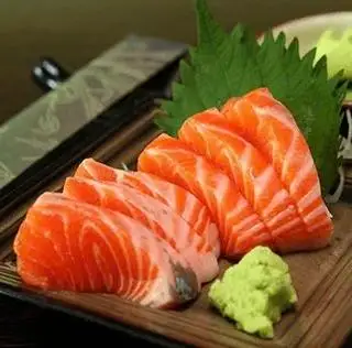 Sashimi cá hồi 100gr - Salmon Sashimi - 169.000 ₫ tại Sushi Hime - Sashimi & Cơm Thố - Lê Trọng Tấn