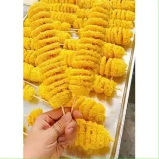 Khoai tây lốc xoáy lắc phô mai/ 1 cây  - 25.000 ₫ tại Bún Thịt Nướng & Gỏi Cuốn Bà Ngoại - Lý Thái Tổ
