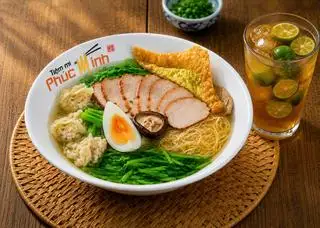 Hình ảnh Combo 1 bát đầy đủ, 1 trà quất