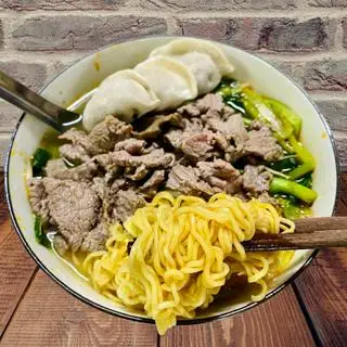 Hình ảnh Mì bò sủi cảo
