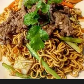 Hình ảnh Mì xào bò trứng