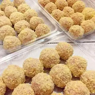 Hình ảnh Nem chua phomai 10c